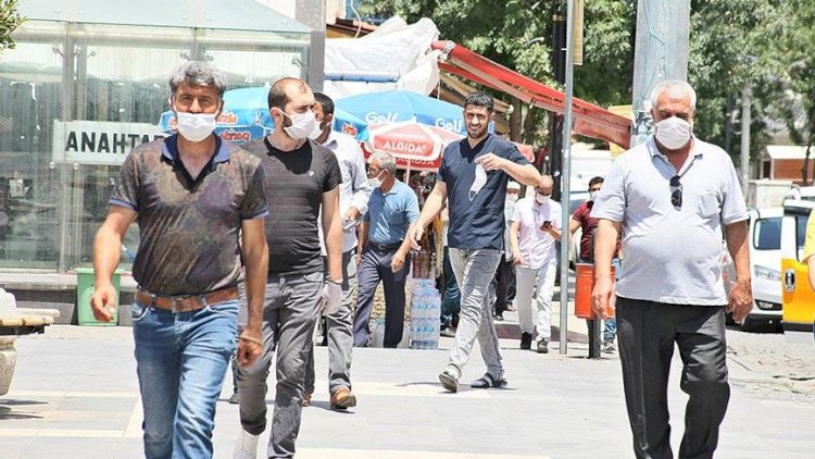 Bloomberg: Türkiye karantina hasarlarını atlatmakta zorlanıyor