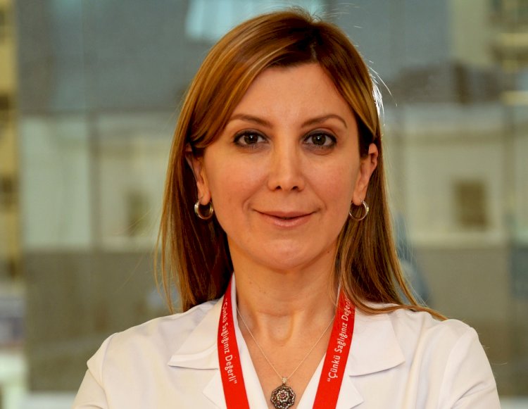 YAZ GÜNEŞİNİN CİLDİNİZİ YAŞLANDIRMASINA İZİN VERMEYİN