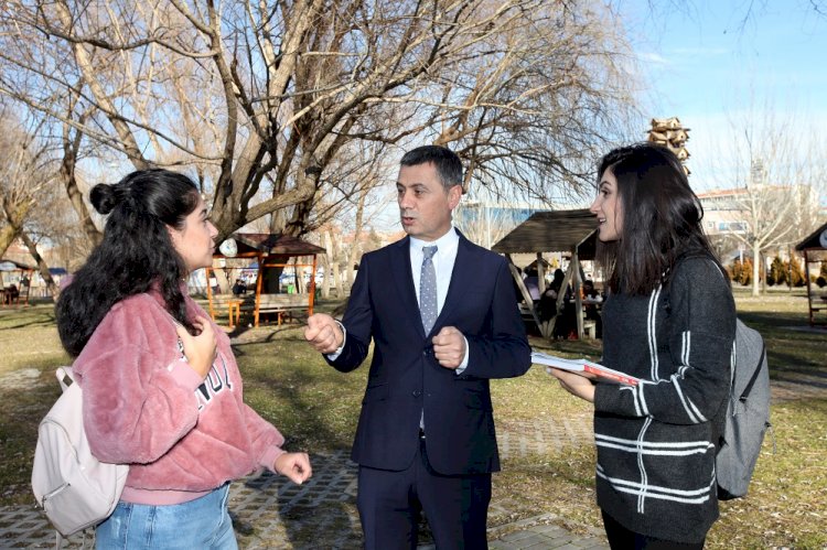GÖLBAŞI BELEDİYESİ ONLİNE EĞİTİM İLE GENÇLERİ SINAVA HAZIRLIYOR