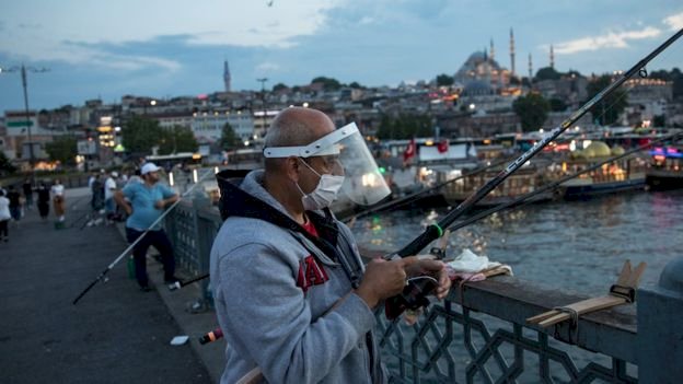 Koronavirüs: İstanbul'da 'normalleşme' ve endişe