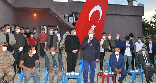 İçişleri Bakanı Soylu'dan şehit işçilerin ailelerine taziye ziyareti