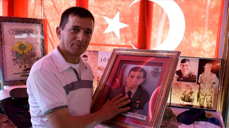 Şehit babası, hüznünü oğlunun hatıralarıyla dindirmeye çalışıyor