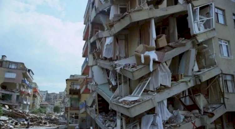 Manisa depreminin ardından hareketli saatler: 99 depreminin öncesinde yaşananlar yeniden gündemde
