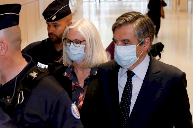 "PenelopeGate skandalı": Eski Fransa Başbakanı'na yolsuzluktan 5 yıl, eşine de 3 yıl hapis cezası verildi