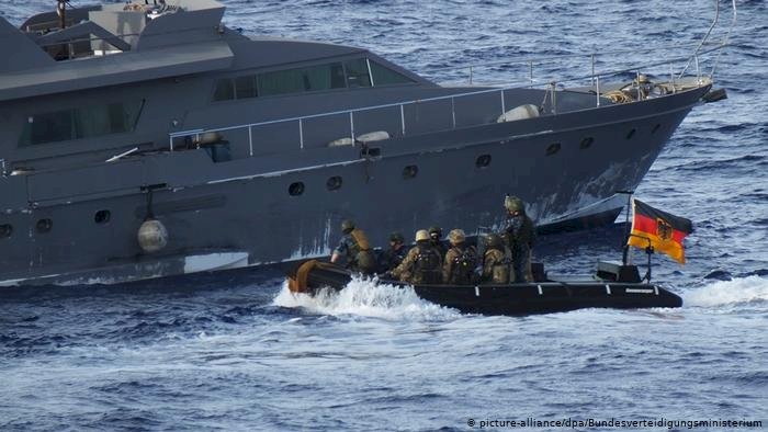 Maas: Libya'ya silah gönderen ülkelerin isimleri açıklanmalı