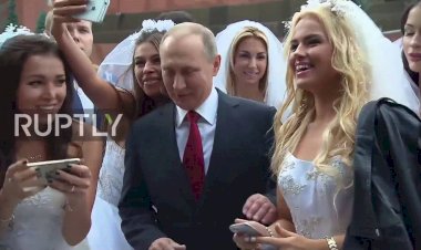 Bir sıçrarsın çekirge, iki sıçrarsın… Papaz da her zaman pilav yemez zaten…