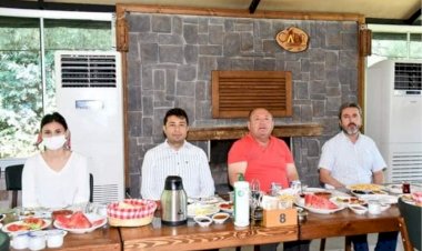 Kaymakam şehit yakınlarıyla buluştu