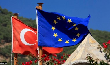 TS: Türkiye AB'ye muhtaç ama çatışmayı yeğliyor