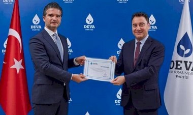 AKP’li eski başkan DEVA Partisi’nde kurucu oldu