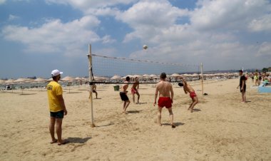 FLORYA GÜNEŞ PLAJINDA SPOR ZAMANI