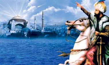 Ayasofya’da karar sonrası ilk ezan okundu