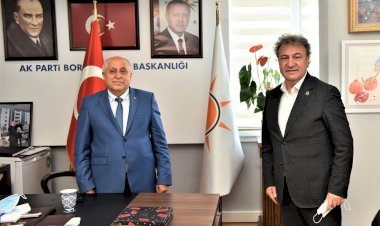 Başkan İduğ’dan AK Parti’ye hayırlı olsun ziyareti