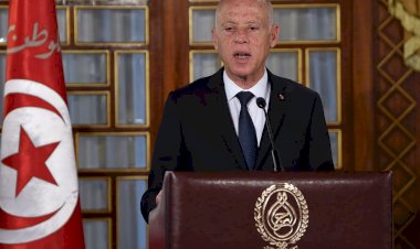 Tunus Cumhurbaşkanlığı tek adamdan nasıl sembolik makama dönüştü?