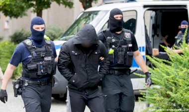 Berlin’de radikal İslamcılara polis baskını