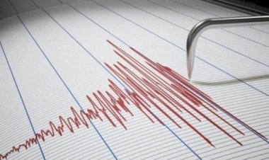 İzmir'de korkutan deprem