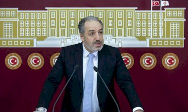 Mustafa Yeneroğlu'ndan 'FETÖ' tepkisi: Darbeciye af abesle iştigal!