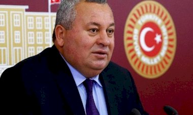 MHP’li Cemal Enginyurt’a ihraç talebi