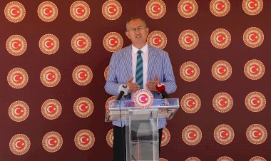 CHP’li Sertel: 112 yıl öncesinin sansür uygulamalarına tanık oluyoruz