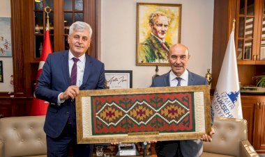 İzmir Bosna Sancak Derneğinden Başkan Tunç Soyer’e ziyaret