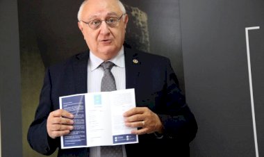 İYİ Partili vekil ellerindeki anket sonuçlarını paylaştı