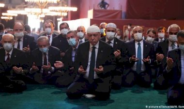 MM: Erdoğan İslami ajandasını taçlandırıyor