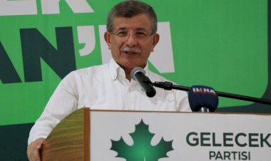Davutoğlu'ndan çok sert Ayasofya tepkisi: "Allah'ın mescidine kimin gireceğine..."