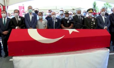 SAMSUN Şehit oğlunu asker selamıyla uğurladı