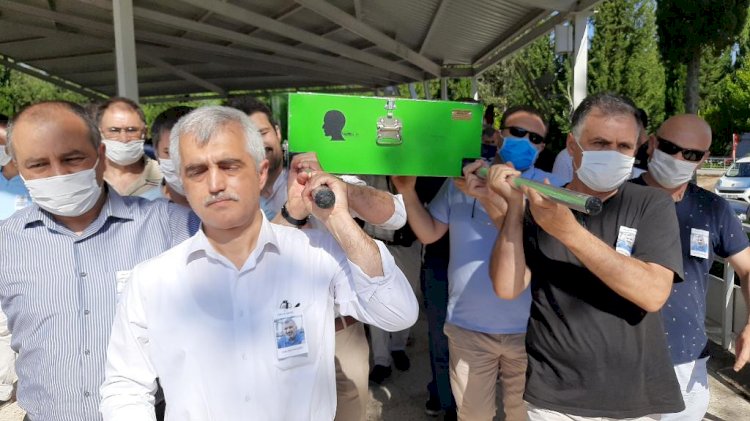 Ruh Sağlığı ve Hastalıkları Uzmanı olan Prof. Dr. Haluk Savaş hayatını kaybetti.