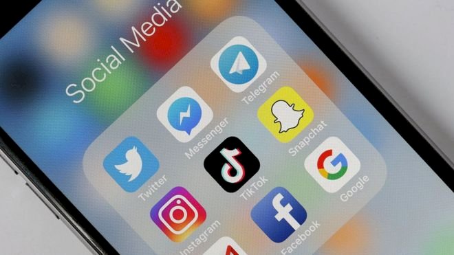 Sosyal medya düzenlemesi: Hangi ülke, internette nasıl denetimler uyguluyor?