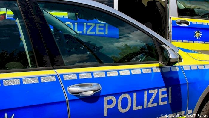 Almanya'da mahkeme binalarına bomba ihbarı