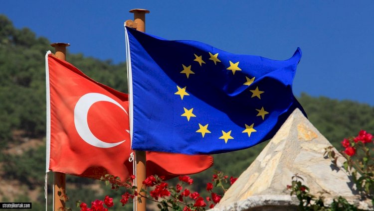 TS: Türkiye AB'ye muhtaç ama çatışmayı yeğliyor