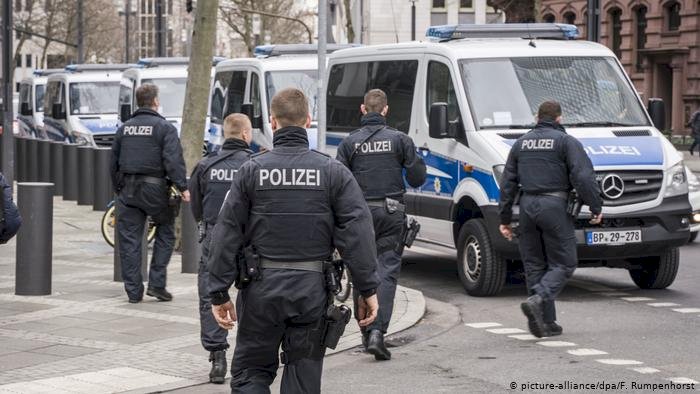 Hessen polisinde aşırı sağcı yapılanma şüphesi güçleniyor