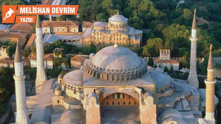 Tarih boyu kitle iletişim aracı olarak Ayasofya