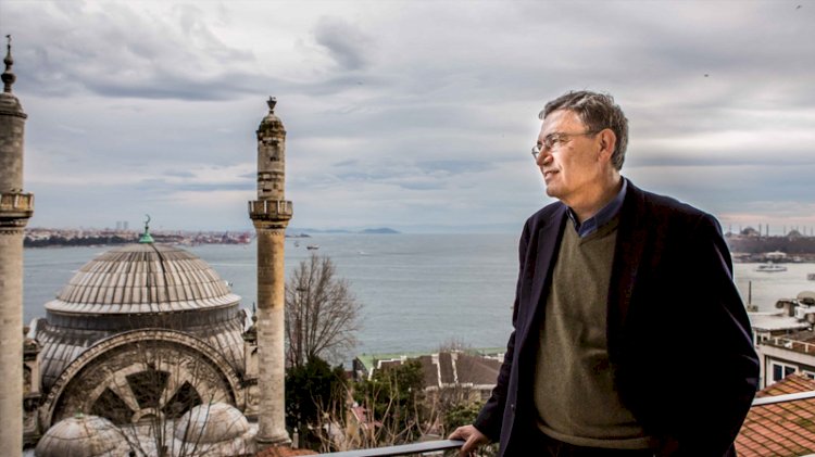 Orhan Pamuk: Ayasofya'yı yeniden camiye çevirmek, dünyanın geri kalanına 'artık seküler değiliz' demektir