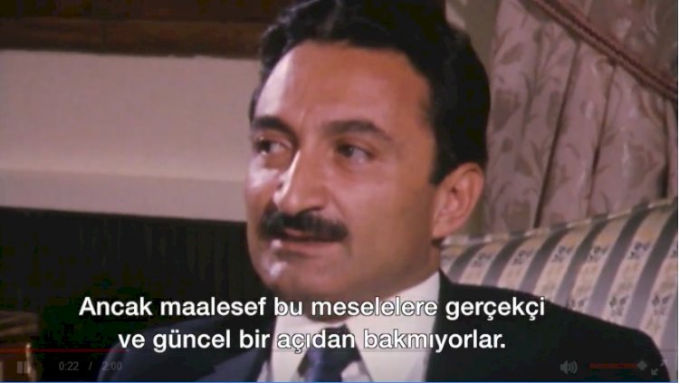 Ecevit BBC'ye konuşmuş, hem de İngilizce olarak Yunanistan'ı anlatıyor.