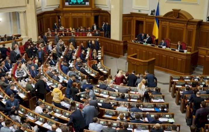 Ukrayna Parlamentosu (Verhovna Rada) ülkede  yerel seçimlerin tarihini belirleyen yasayı onayladı.