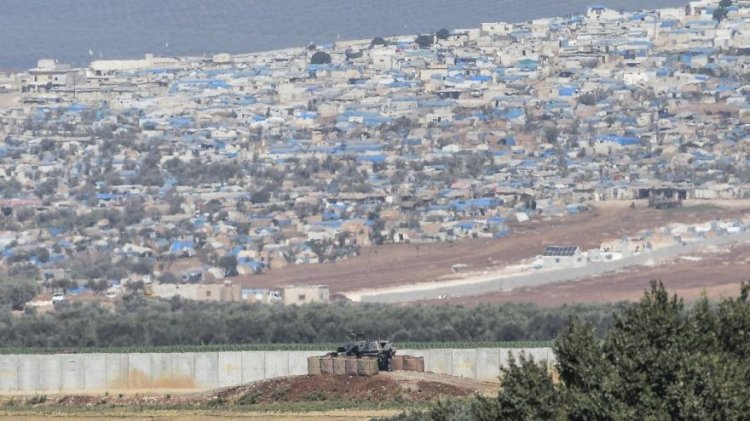 Dünyanın en büyük mülteci kampı artık Türkiye sınırında: Atme Kampı tehdit oluşturuyor