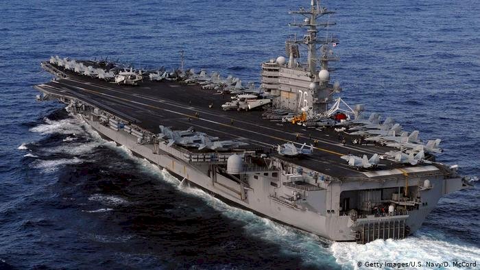 ABD uçak gemileri yeniden Güney Çin Denizi'nde