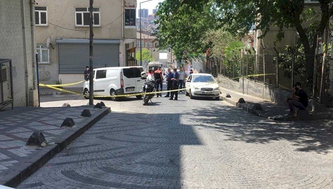Bağcılar'da polislere silahlı saldırı: 1 şehit