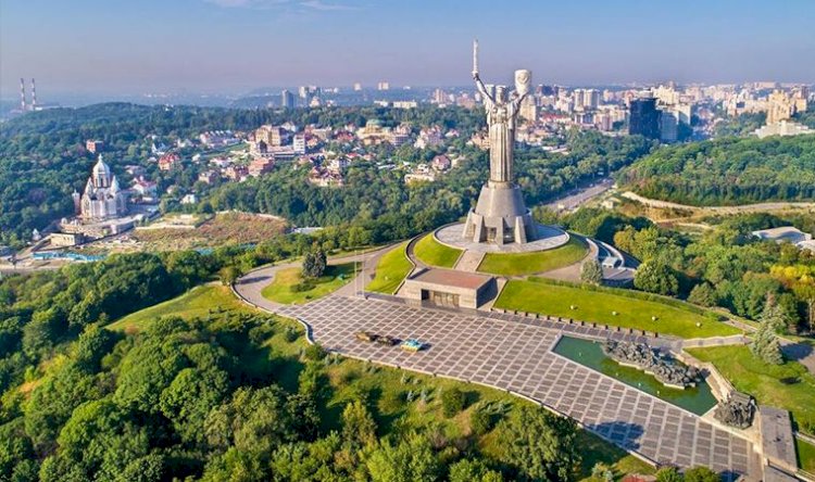 Ukrayna şehirleri Kiev, Odessa, Nikolaev, Liviv,  hızla eski kimliğinden uzaklaşıyor