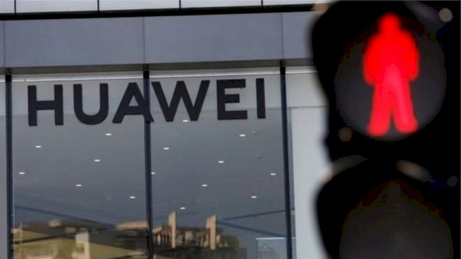 Observer: İngiltere'nin Huawei'yi 5G altyapısından çıkarma kararında Trump'ın baskısı etkili oldu