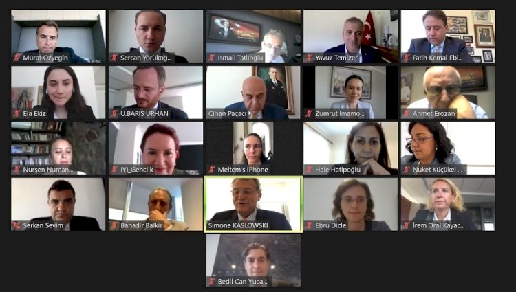 TÜSİAD   İYİ Parti Genel Başkanı Meral Akşener ile bir araya geldi