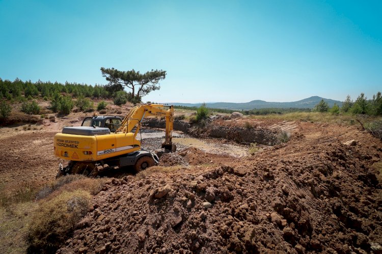 Bergama’da hayvan sulama göletleri elden geçiriliyor