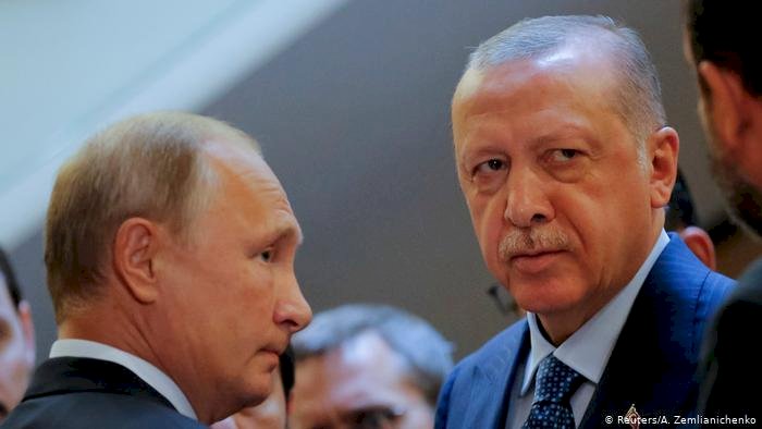 Türkiye-Rusya ilişkileri: Diplomasi masası devrilir mi?