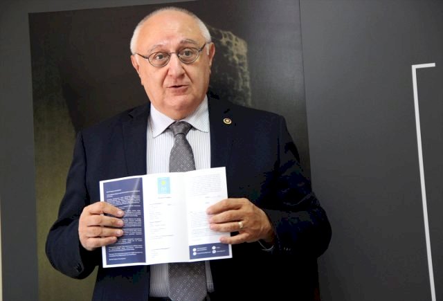 İYİ Partili vekil ellerindeki anket sonuçlarını paylaştı