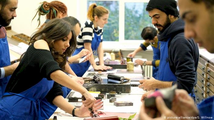 Almanya'da dört kişiden biri göçmen kökenli