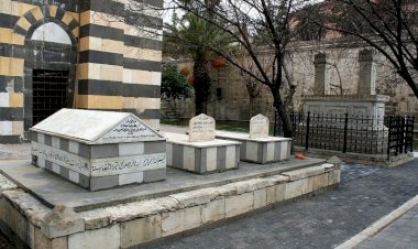 “Vahdeddin Han Şam’da yatıyor. Biz onun ülkemize getirilmesini istiyoruz.