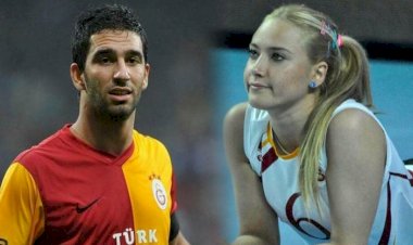 Arda Turan ve Derya Çayırgan, Galatasaray'da buluştu