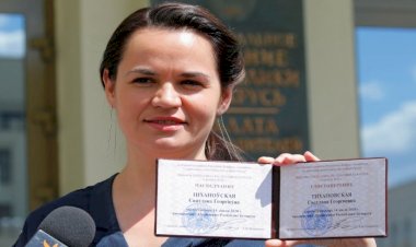 Svetlana Tihanovskaya: Belarus'ta 26 yıllık 'diktatör'e meydan okuyan kadın aday
