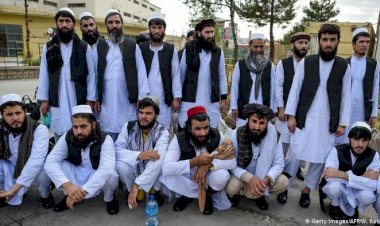 Afganistan 400 Taliban mahkumunu serbest bırakacak